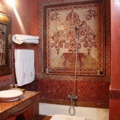 Отель Riad Arabesque Марокко, Фес - отзывы, цены и фото номеров - забронировать отель Riad Arabesque онлайн ванная