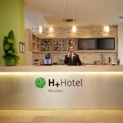 Отель H+ Hotel München Германия, Мюнхен - отзывы, цены и фото номеров - забронировать отель H+ Hotel München онлайн интерьер отеля