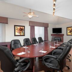 Отель Ramada Plaza by Wyndham Gatineau/Manoir du Casino Канада, Гатино - отзывы, цены и фото номеров - забронировать отель Ramada Plaza by Wyndham Gatineau/Manoir du Casino онлайн помещение для мероприятий фото 2