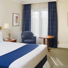 Отель Holiday Inn Colchester, an IHG Hotel Великобритания, Колчестер - отзывы, цены и фото номеров - забронировать отель Holiday Inn Colchester, an IHG Hotel онлайн комната для гостей фото 2