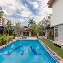 Отель Wind Field Resort Pattaya бассейн
