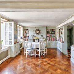 Отель Appartement de charme-Eperon развлечения