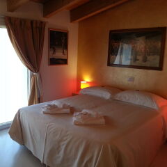 Отель Il Girasole High Quality Inn Италия, Милан - отзывы, цены и фото номеров - забронировать отель Il Girasole High Quality Inn онлайн комната для гостей фото 4