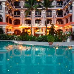 Отель Hoi An Beach Resort бассейн фото 2