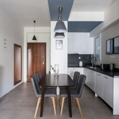 Отель UPSTREET Charming & Comfy 2BD Apt-Acropolis Афины в номере фото 2