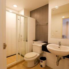 Отель Phuket Villa Patong Condo ванная фото 2