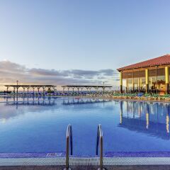 Отель TUI Magic Life Fuerteventura - All Inclusive бассейн