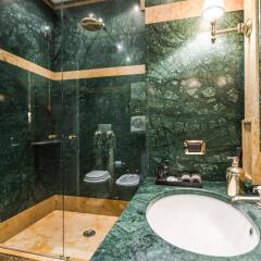 Отель Mdm Luxury Rooms Guesthouse ванная фото 2