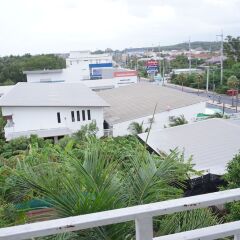 Отель Phuket House балкон