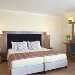 Отель Ramada Attica Riviera комната для гостей фото 5