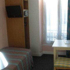 Отель Star Hôtel сейф в номере