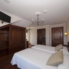 Отель Pensión Residencia A Cruzán - Adults Only комната для гостей фото 4