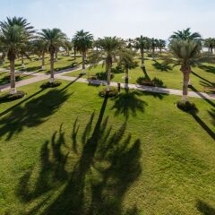 Отель Sealine Beach - a Murwab Resort спортивное сооружение