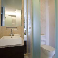 Отель Jasmine Resort Бангкок ванная