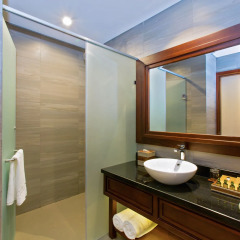 Отель Silk Sense Hoi An River Resort ванная фото 2