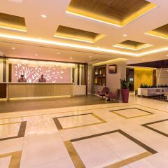 Flora Grand Hotel интерьер отеля