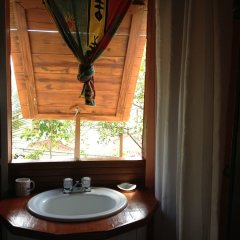 Top of the Hill Cottage in Cap Estate, St. Lucia from 263$, photos, reviews - zenhotels.com bathroom photo 2