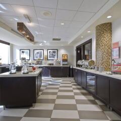 Отель Hampton Inn & Suites Columbus - Downtown США, Колумбус - отзывы, цены и фото номеров - забронировать отель Hampton Inn & Suites Columbus - Downtown онлайн питание фото 2