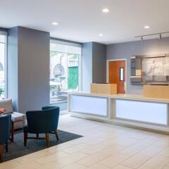 Отель Holiday Inn Express - New York City Chelsea интерьер отеля