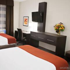 Holiday Inn Express Hotel & Suites Pittsburgh-South Side удобства в номере фото 2