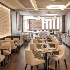 Отель Bonvital Wellness & Gastro Hotel Hévíz - Adults Only Венгрия, Хевиз - 1 отзыв об отеле, цены и фото номеров - забронировать отель Bonvital Wellness & Gastro Hotel Hévíz - Adults Only онлайн питание фото 2
