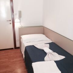 Hotel Leonarda сейф в номере
