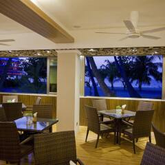 Kaani Beach Hotel гостиничный бар