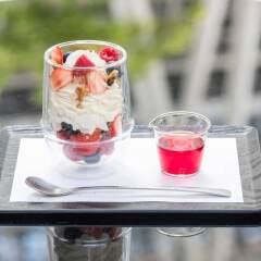 Отель The Ritz Carlton Tokyo Токио с домашними животными