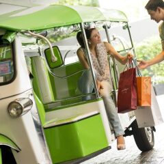 Отель Holiday Inn Bangkok Sukhumvit Бангкок городской автобус