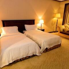 Metropolitan Hotel 4* Улучшенный номер с различными типами кроватей фото 2