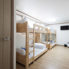 Отель DH myeongdong guesthouse комната для гостей фото 4
