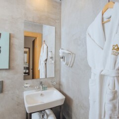 Гостиница Custos Hotel Petrovsky в Москве 3 отзыва об отеле, цены и фото номеров - забронировать гостиницу Custos Hotel Petrovsky онлайн Москва ванная