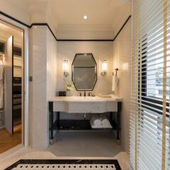Отель Bach Suites Saigon ванная