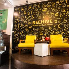 Отель Beehive Phuket Old Town - Hostel Таиланд, Пхукет - отзывы, цены и фото номеров - забронировать отель Beehive Phuket Old Town - Hostel онлайн интерьер отеля