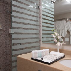 Sumou Al Khobar Hotel in Al Khobar, Saudi Arabia from 105$, photos, reviews - zenhotels.com bathroom