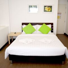 Отель Ta Residence Suvarnabhumi Бангкок комната для гостей фото 5