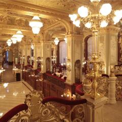 Отель New York Palace, The Dedica Anthology, Autograph Collection развлечения