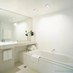 Skycity Grand Hotel Auckland ванная