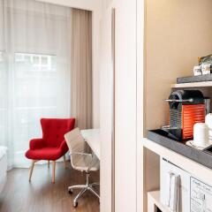 Отель NH Collection Berlin Mitte Friedrichstrasse 4* Стандартный номер с различными типами кроватей фото 6