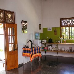 Hostel First Colombo Airport интерьер отеля фото 2