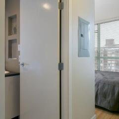 Отель Luxury 3 Bed Private Apartment in Central Downtown Канада, Ванкувер - отзывы, цены и фото номеров - забронировать отель Luxury 3 Bed Private Apartment in Central Downtown онлайн комната для гостей фото 2