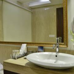 Отель Country Inn & Suites by Radisson, Delhi Satbari Индия, Нью-Дели - отзывы, цены и фото номеров - забронировать отель Country Inn & Suites by Radisson, Delhi Satbari онлайн ванная фото 2