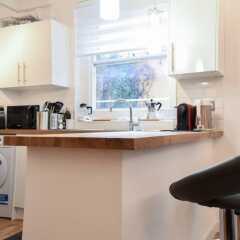 Отель Stylish 1 Bedroom Near London Bridge в номере