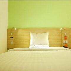 Отель 7 Days Inn Chongqing Changshoutaoyuan Walking Street Center Branch комната для гостей