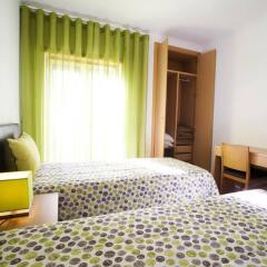 Отель Apartamentos Páteo Vicente Португалия, Назаре - отзывы, цены и фото номеров - забронировать отель Apartamentos Páteo Vicente онлайн комната для гостей фото 3