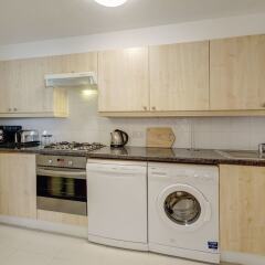 Отель Design Flat in Finchley Road в номере