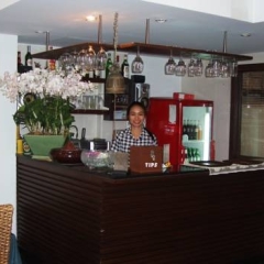 Отель Baan Sukhumvit Soi 20 Бангкок гостиничный бар