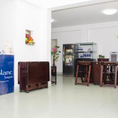 Отель LeBlanc Saigon интерьер отеля фото 2