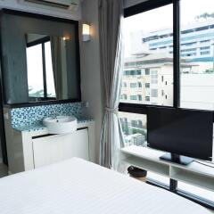 Отель Serenotel Pattaya Beach Front комната для гостей