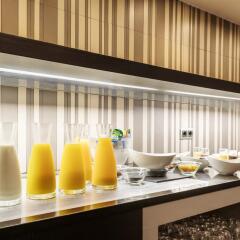 Hotel ILUNION Almirante Барселона питание